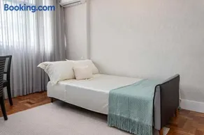 Charming and comfortable, 2 blocks from Leblon beach! - Image 4