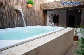 Casa Moneda 2 Luxury house Oldcity Pool near delirium xbox - Image 5
