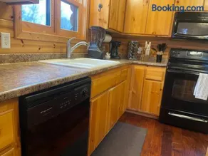 Perfect Getaway Cabin Near Lake Mille Lacs - Image 4