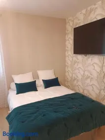 Appartement dans résidence sécurisée et calme proche commerces - Image 1