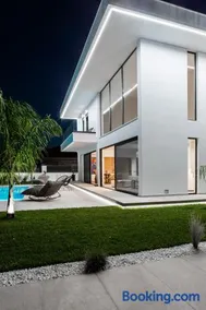 Sunshine Villa - Image 4