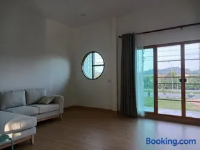 Private Vacation Home in Phang Nga - Image 1