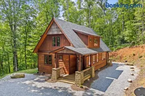 Serene Blue Ridge Pkwy Cabin - Image 2