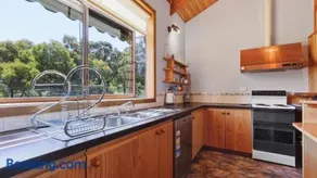 Halcyon - Peaceful Family Retreat - Image 4