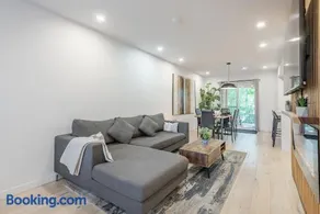FREE PARKING PRIME LOCATION NEW MODERN CONDO - Image 3