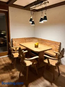 Neu-renovierte - Nov 24 - 2,5 Zi Wohnung mit Traum-Aussicht - Image 2