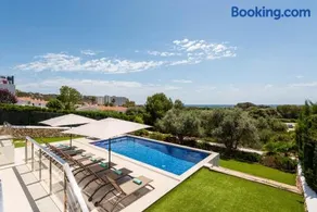 Villa Paradise by Escape Home - Image 2