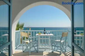 Unique Beachfront Cycladic Villa @ Agios Prokopios - Image 3