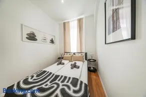 Nice Central City Room - Image 2
