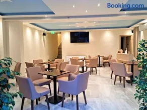 Star Bay Luxury - Image 2