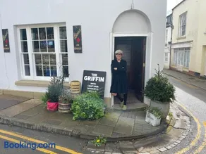 Griffin House - Image 2