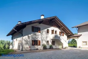 Aldeinerhof - Image 1