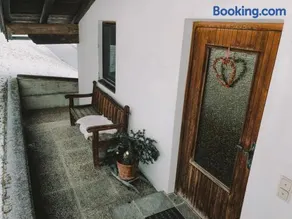 Kuhlinarik Apartment - Image 1