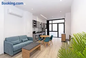 MaJJo`s, Apartamento Acogedor, bien comunicado - Image 1