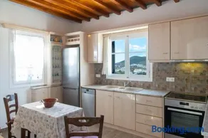 Mosxa House - Image 1
