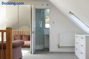 Sandy Feet- 3 Bedroom Retreat - Image 2
