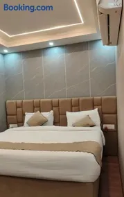 Blueberry Premium Hotel - Image 2
