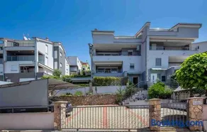 Luxury Apartment Sunflair - Image 1