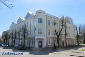 Avers House - Image 2