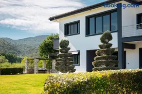 Gaia Villa - Image 2