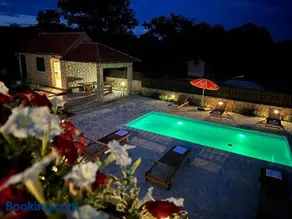 Progon House - Image 1