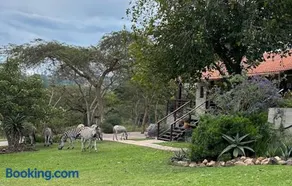 Khululeka Safaris Lodge - Image 2