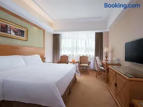 Vienna International Hotel - Long Hua Wan Zhong Cheng Branch - Image 3