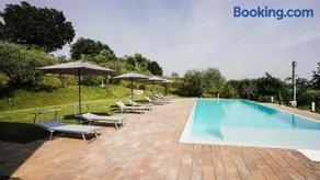 Casa Olivi Apartments - Image 1