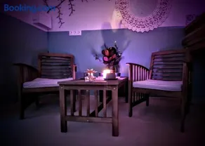 Studio de Charme Avec Piscine de Relaxation - Image 3