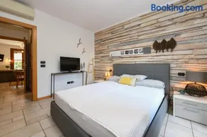 Martin apartment with pool & terrace near center salò & lake Garda - Image 2