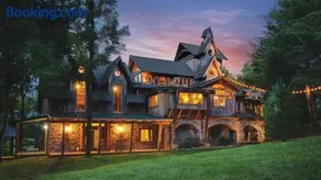 Whimsical Gatehouse at Dark Horse Retreat - Image 1