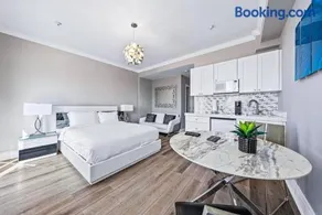 1BR Retreat with Private Terrace - Image 1