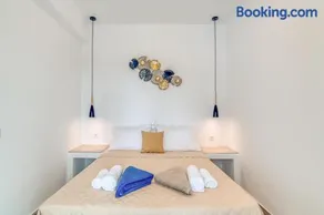 Ippocampos Seaside Serenity - Unwind at Paros Poolside Retreats - Image 4