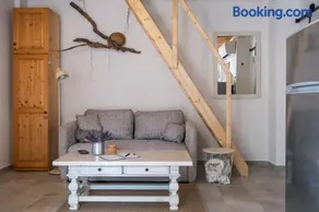 Garage Apartments - Image 1