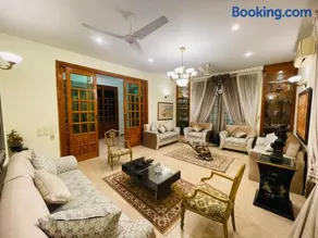 Signature 3 Bed Villa Clifton Boat Basin - Image 4