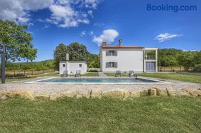 Apartment Mirna with Swimming Pool - Image 5