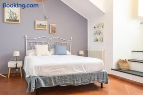 Palazzo Oddo Camere in palazzo storico nel centro di Albenga - Image 3