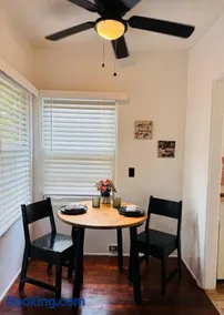 Cozy 1bed Home near Down Town SD - Image 3