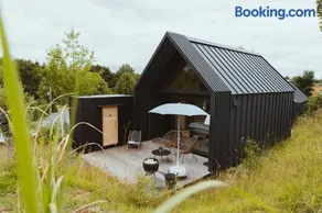 Wiesenglück Tiny House Hotel - Image 1