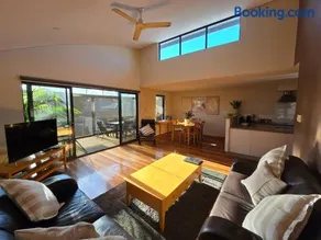 Sunset on Fearn, lovely 2 bedroom apartment - Image 2