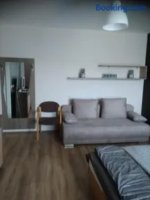 KarosPool Apartman - Image 2