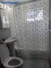 Cozy 2-Bed Room Apartment - Image 3