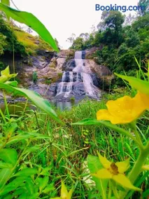 DILSHAN HOTEL Diyaluma - Image 1