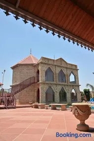 The Royal Valley Resort - Image 2