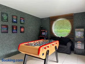 Villa avec piscine, Cinéma, terrain privé - Image 2