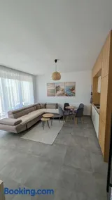 Anas Beach Escape with Pool and 250m to Sea - Image 1