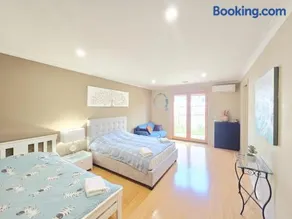 Spacious ex-display 5 BDR house,up to 15 guests, Fully AC- Williams Landing - Image 4
