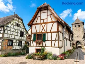 Maison de ville alsacienne sur la route des vins - Image 1
