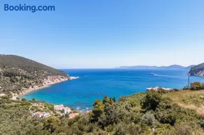 Sea View Studios - Image 2