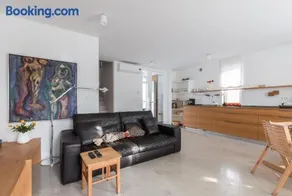 Apartment Beta - Image 1